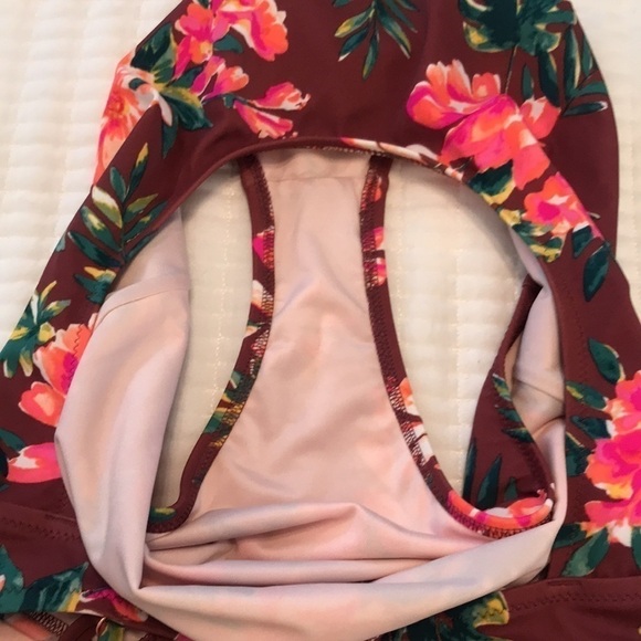 Shade & Shore One Piece Floral Swimsuit - Picture 11 of 12